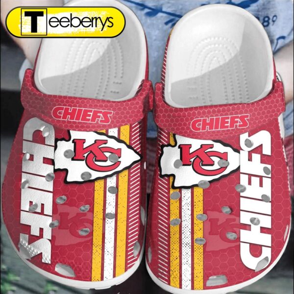 Footwearmerch NFL KC Chiefs Football  Comfortable Shoes Clogs For Men Women