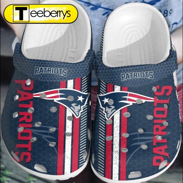 Footwearmerch NFL Patriots Football   Comfortable Shoes Clogs For Men Women