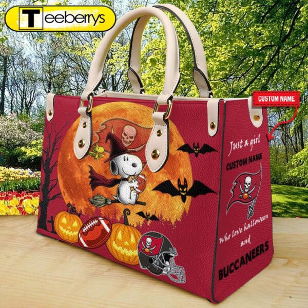 Tampa Bay Buccaneers NFL Snoopy Halloween Women Leather Hand Bag